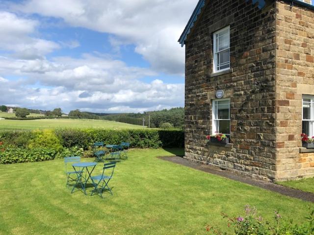 Hassop Station Apartment On The Monsal Trail Bakewell Eksteriør bilde
